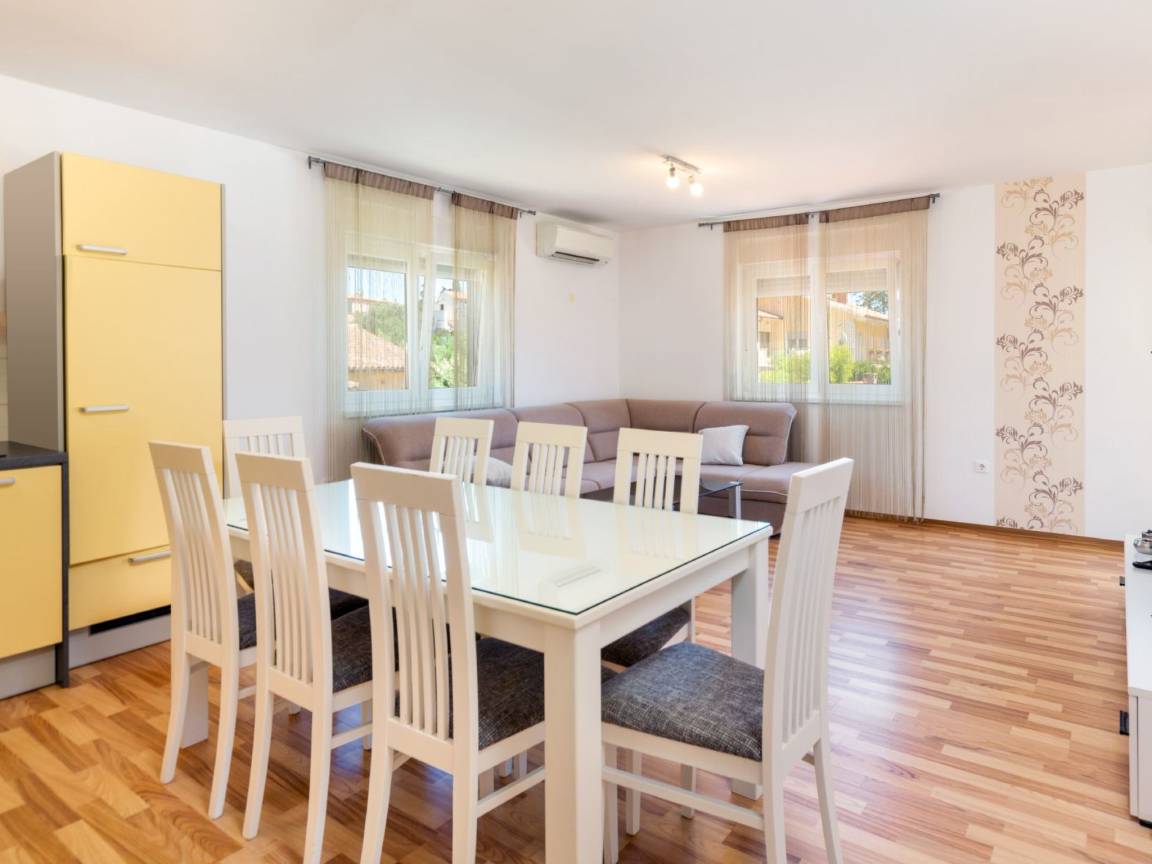 90 M² Apartment ∙ 3 Bedrooms ∙ 7 Guests - Medulin