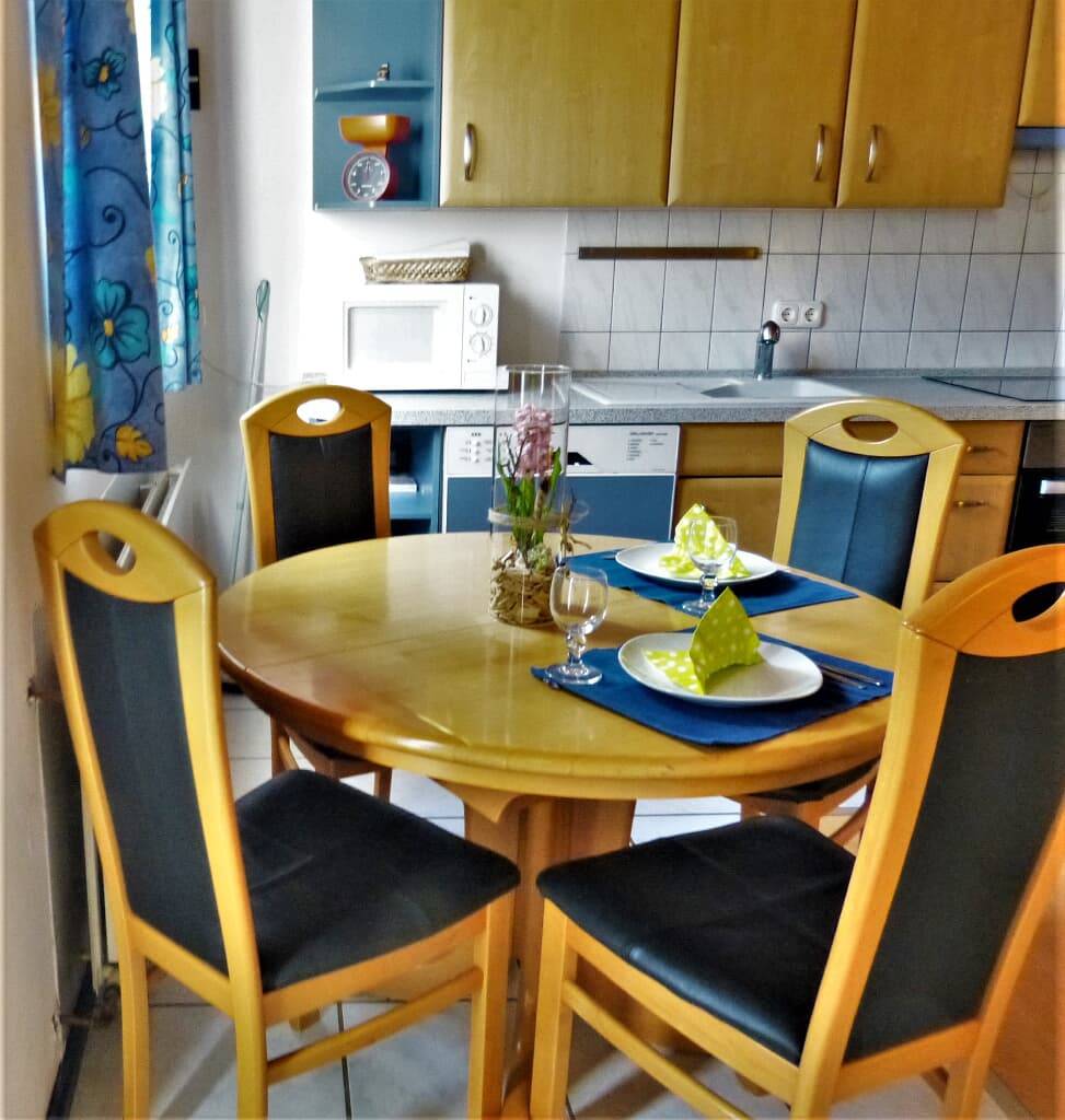 Ferienwohnung ∙ 1 Schlafzimmer ∙ 4 Gäste - Sulzbach-Rosenberg