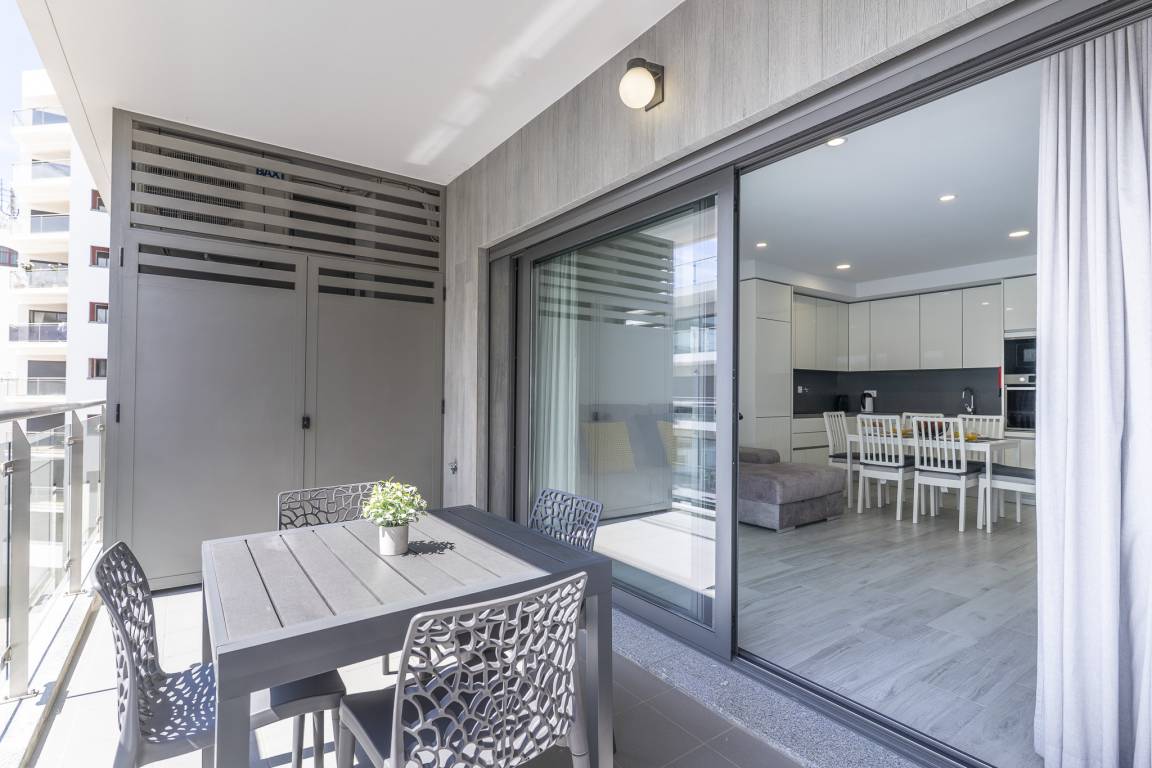89 M² Lägenhet ∙ 2 Sovrum ∙ 6 Gäster - Quarteira