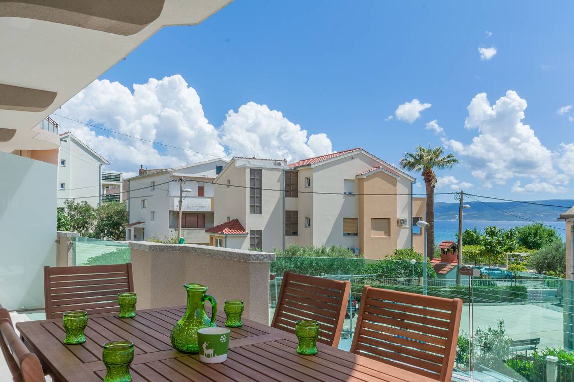 75 M² Apartment ∙ 2 Bedrooms ∙ 5 Guests - Omiš