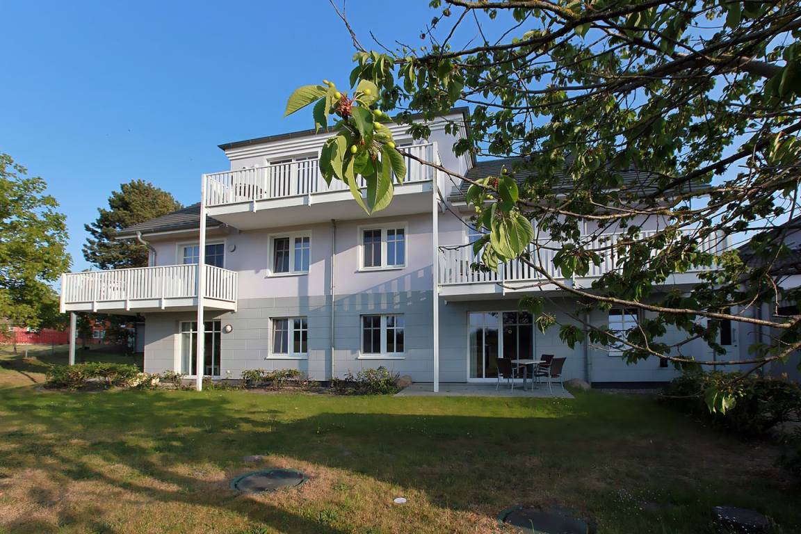 75 M² Ferienwohnung ∙ 2 Schlafzimmer ∙ 4 Gäste - Ahrenshoop
