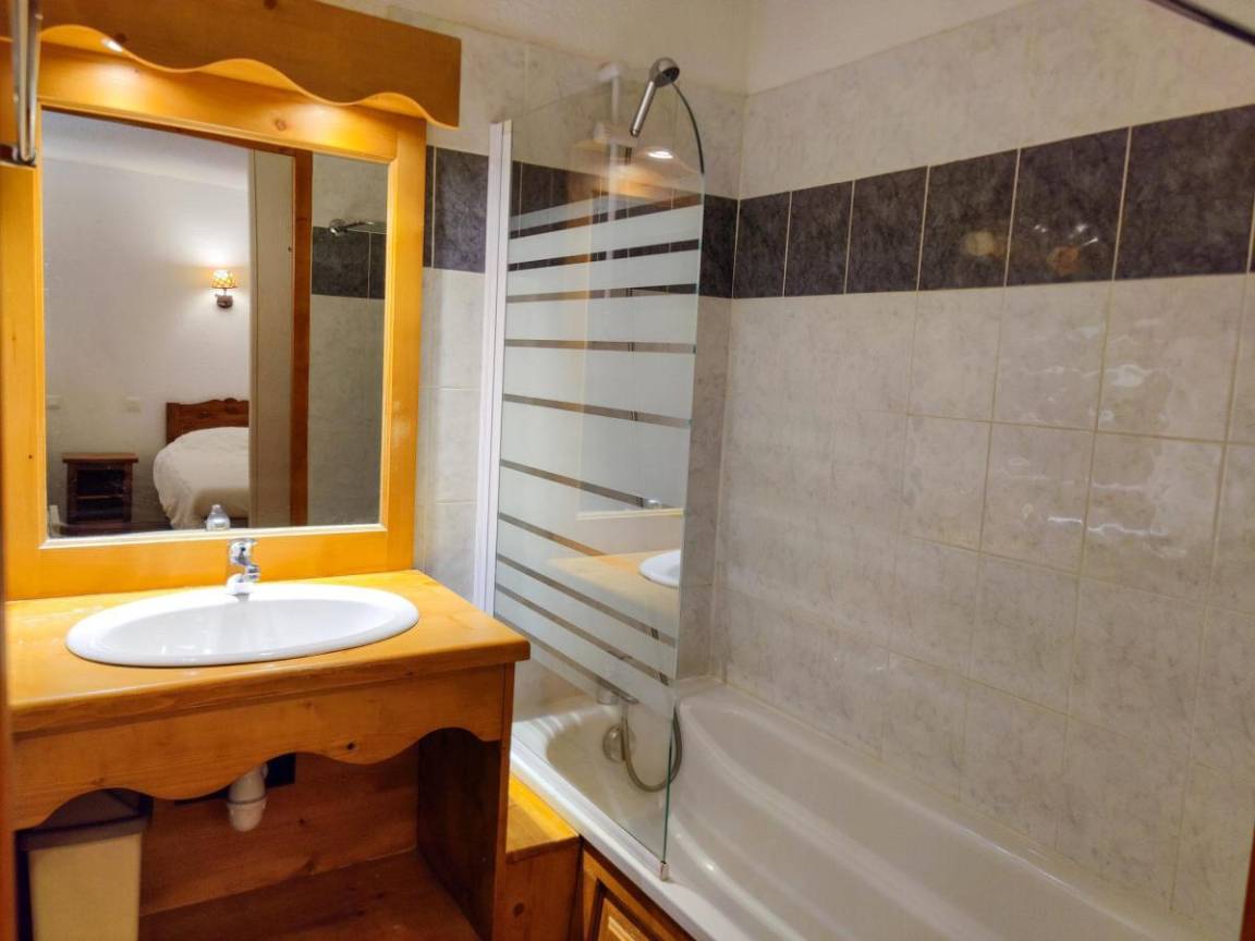 32 m² Ferienwohnung ∙ 1 Schlafzimmer ∙ 6 Gäste – Bild 6