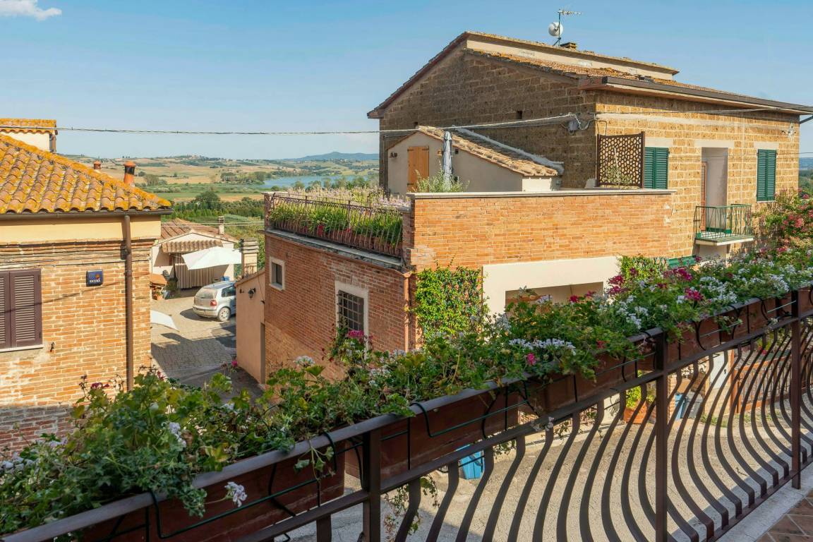140 M² Apartamento ∙ 3 Habitaciones ∙ 6 Huéspedes - Chiusi