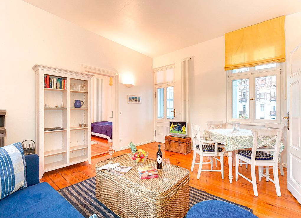 60 m² Ferienwohnung ∙ 1 Schlafzimmer ∙ 2 Gäste – Bild 3