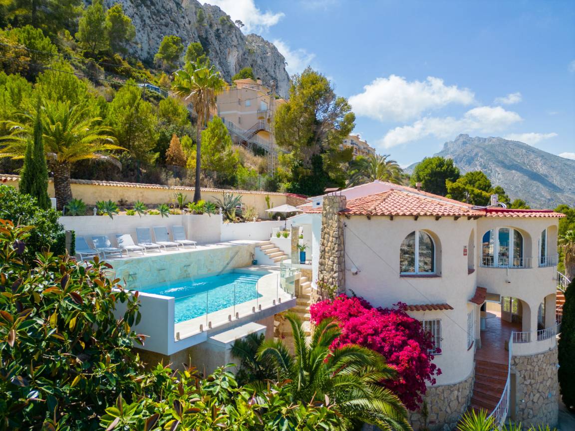 110 M² Casa ∙ 4 Habitaciones ∙ 8 Huéspedes - Calpe