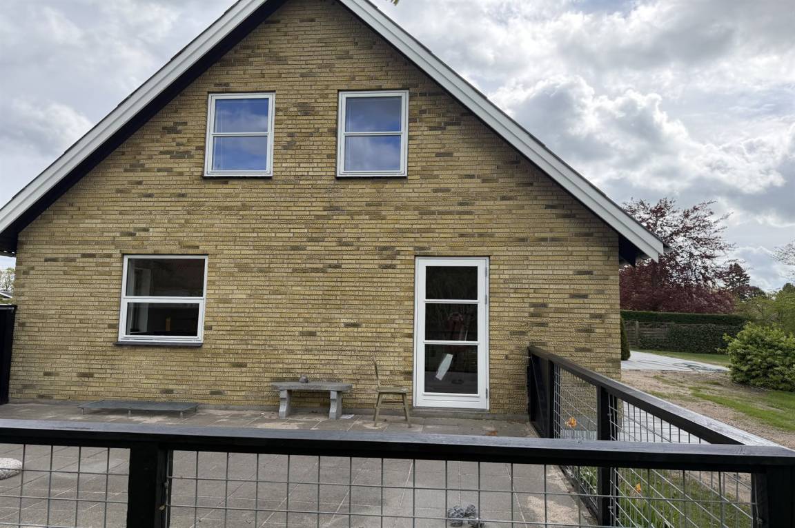 183 m² Ferienhaus ∙ 6 Schlafzimmer ∙ 12 Gäste – Bild 6