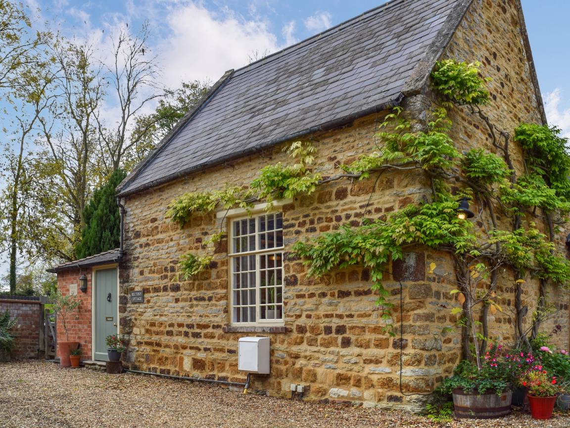 Cottage ∙ 1 Bedroom ∙ 2 Guests - Wicksteed Park
