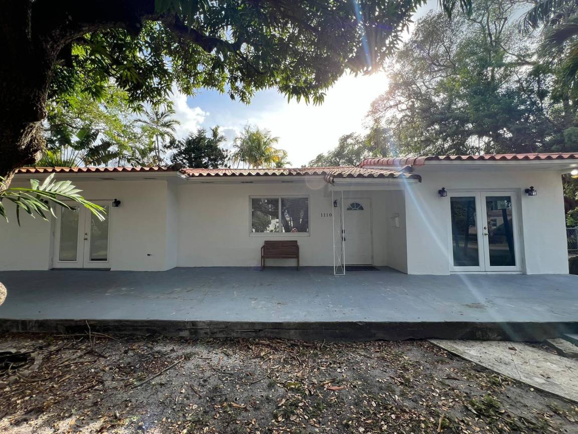 Apartment ∙ 3 Bedrooms ∙ 14 Guests - Hialeah, FL