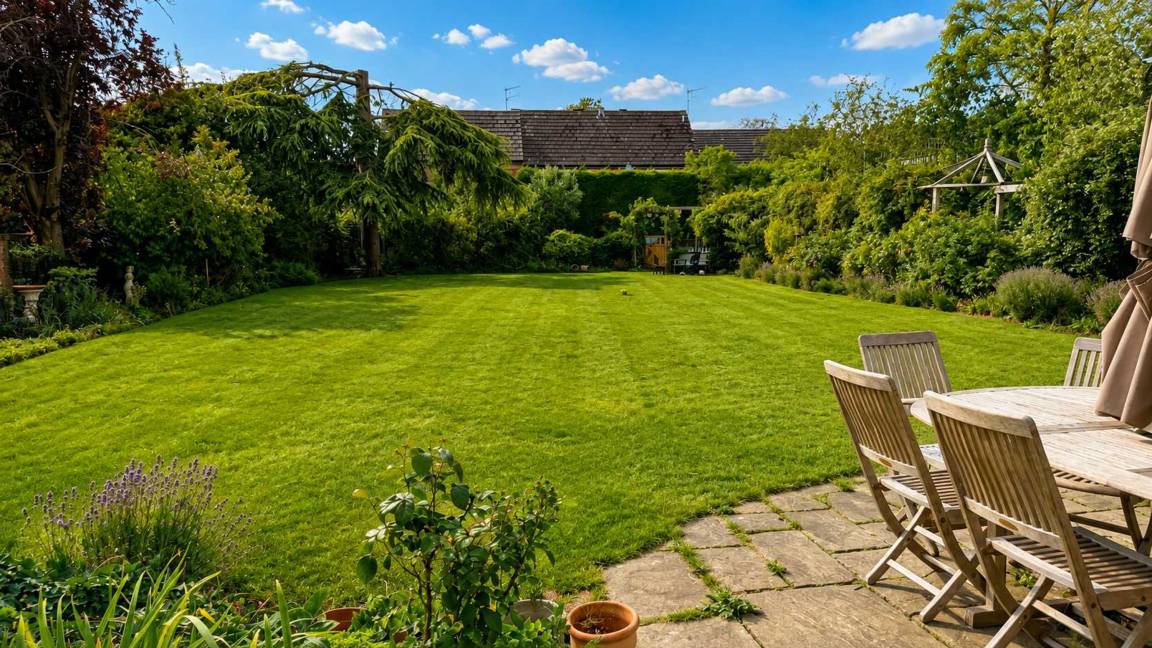 Apartment ∙ 3 Bedrooms ∙ 8 Guests - Bedford