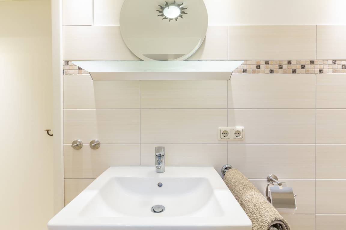 60 m² Ferienwohnung ∙ 1 Schlafzimmer ∙ 4 Gäste – Bild 9