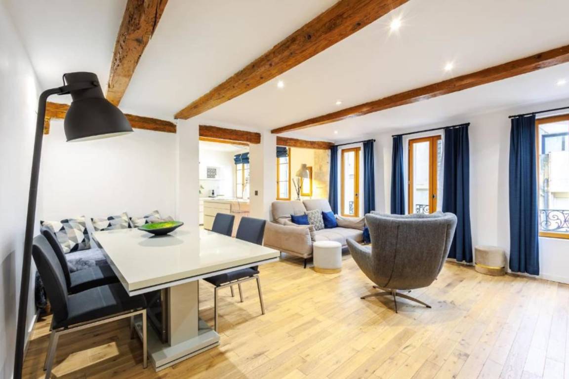 91 M² Ferienwohnung ∙ 2 Schlafzimmer ∙ 4 Gäste - Avignon