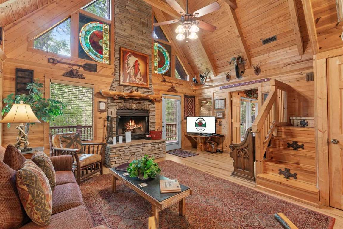 139 M² Cabin ∙ 3 Bedrooms ∙ 10 Guests - Ridgedale, MO