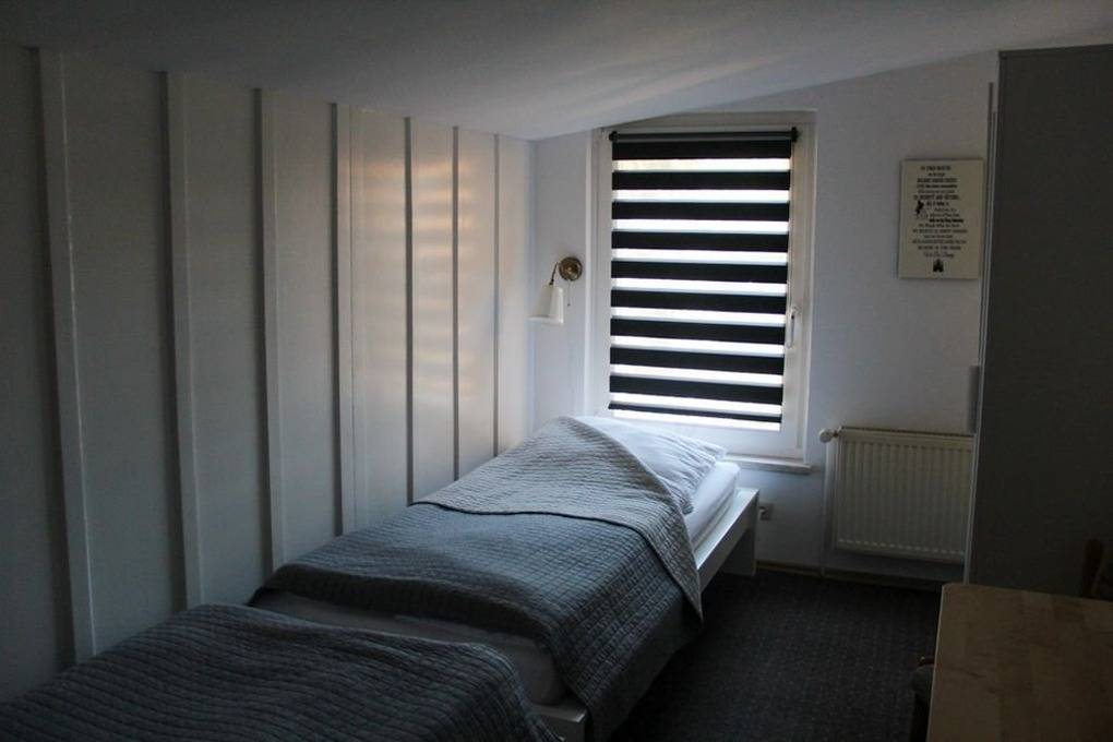 63 m² Ferienwohnung ∙ 2 Schlafzimmer ∙ 4 Gäste – Bild 9