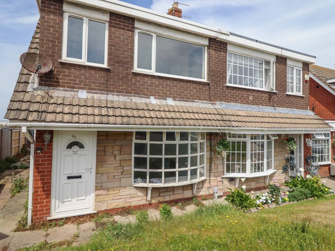 Cottage ∙ 3 Bedrooms ∙ 5 Guests - Rhyl