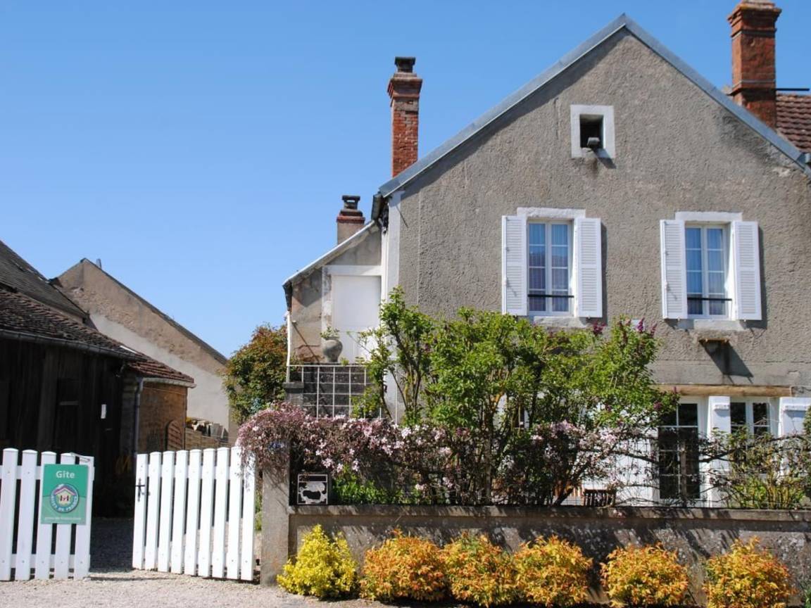 96 M² Landhaus ∙ 2 Schlafzimmer ∙ 5 Gäste - Bourgogne-Franche-Comté
