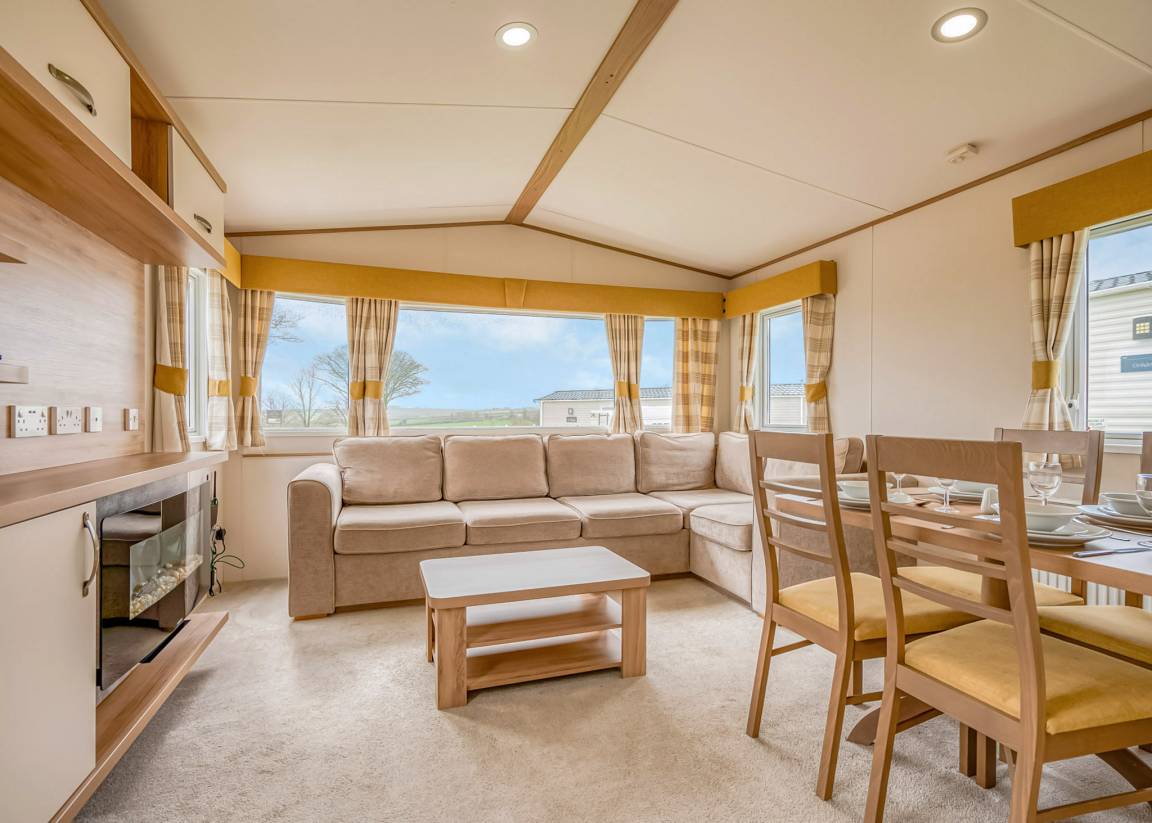 Caravan ∙ 2 Bedrooms ∙ 6 Guests - St Austell