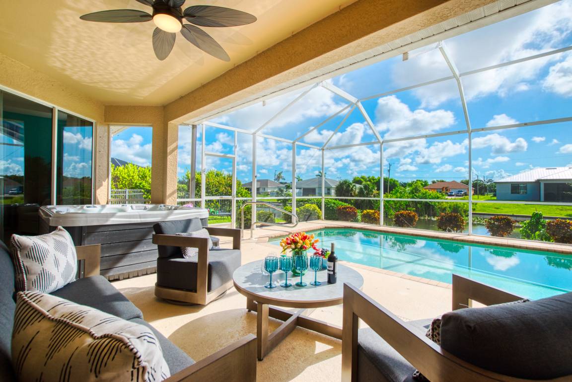 187 M² Villa ∙ 3 Schlafzimmer ∙ 8 Gäste - Cape Coral, FL