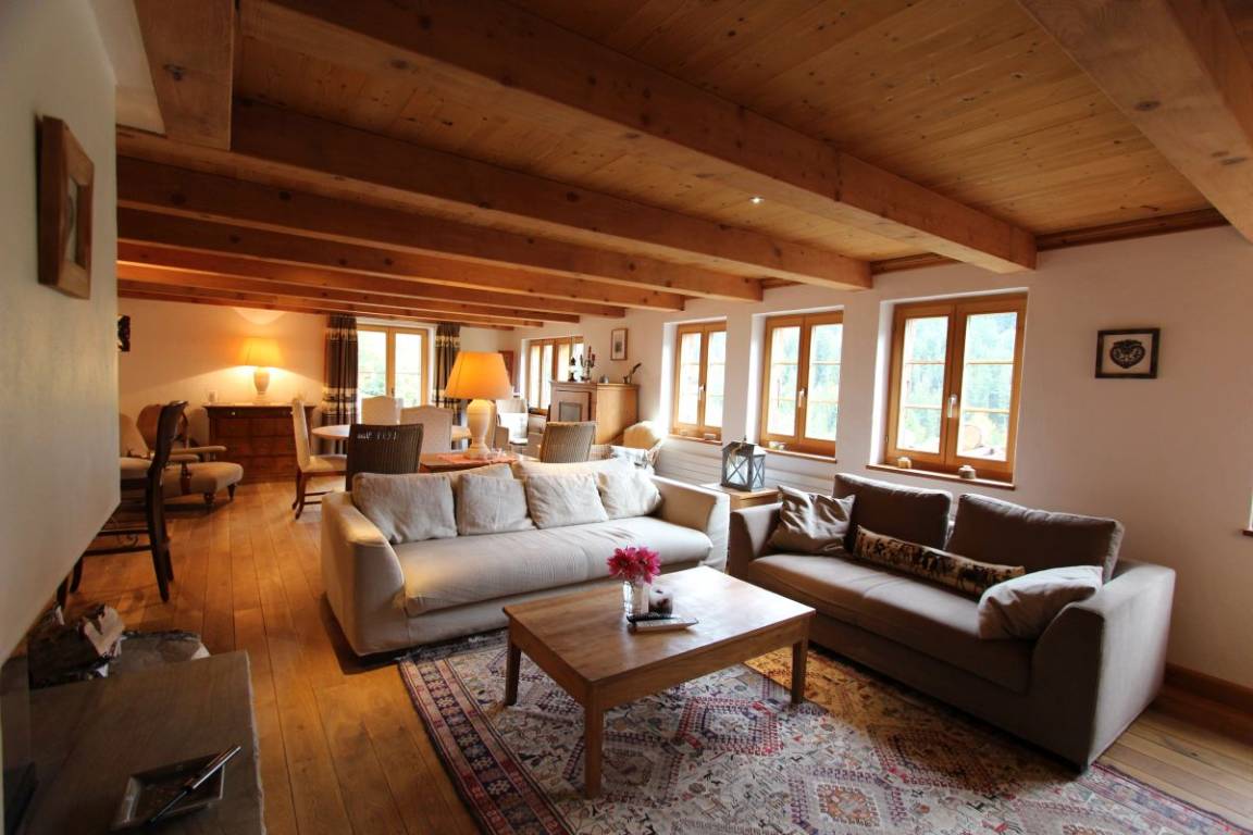 140 M² Ferienwohnung ∙ 4 Schlafzimmer ∙ 8 Gäste - Charmey