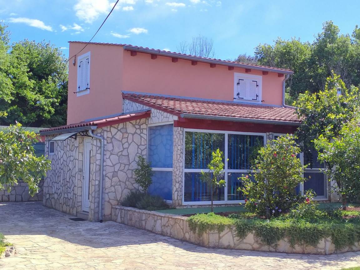 100 M² Ferienhaus ∙ 2 Schlafzimmer ∙ 3 Gäste - Ližnjan