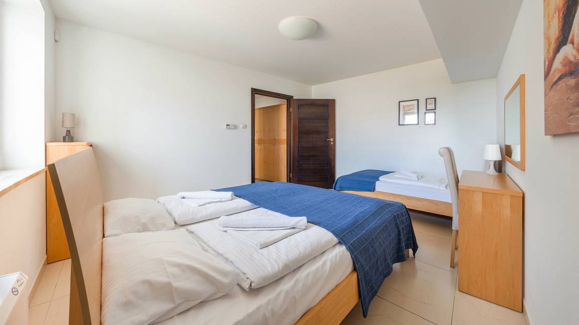 96 m² Ferienwohnung ∙ 2 Schlafzimmer ∙ 6 Gäste – Bild 11