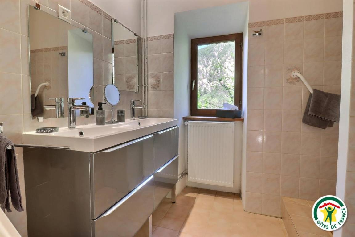 98 m² Gîte ∙ 3 Schlafzimmer ∙ 6 Gäste – Bild 12