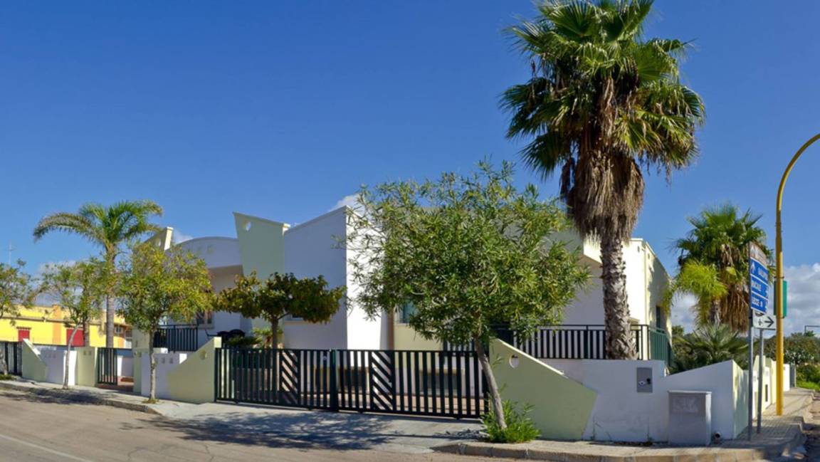 80 M² Chalet ∙ 2 Camere Da Letto ∙ 6 Ospiti - Puglia