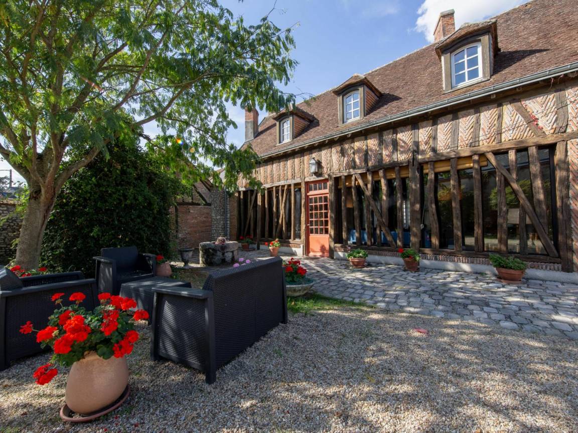 180 M² Cottage ∙ 3 Bedrooms ∙ 6 Guests - Loire