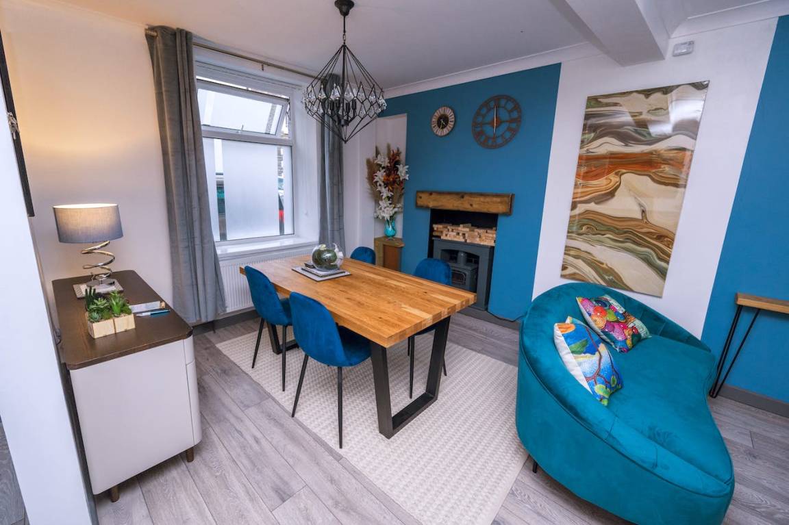 120 M² Casa ∙ 2 Quartos ∙ 4 Hóspedes - Port Talbot