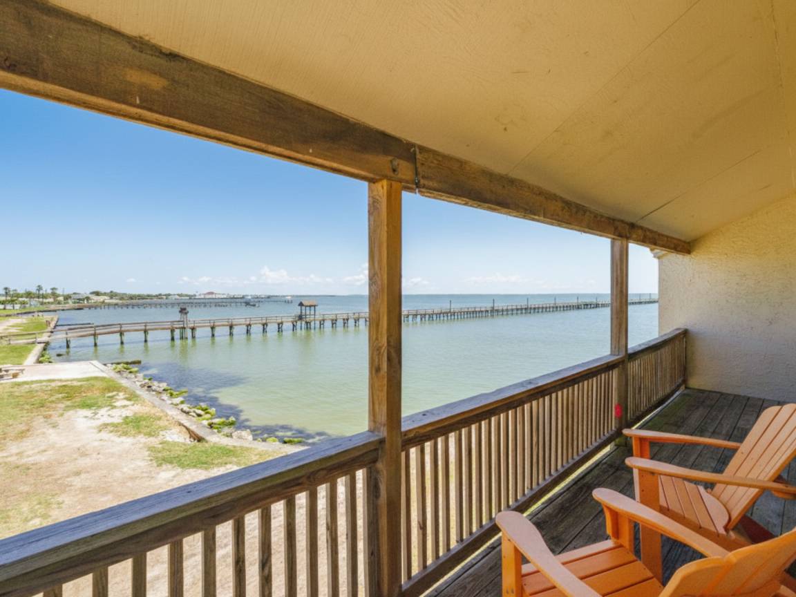 130 M² Condo ∙ 3 Bedrooms ∙ 6 Guests - Rockport, TX