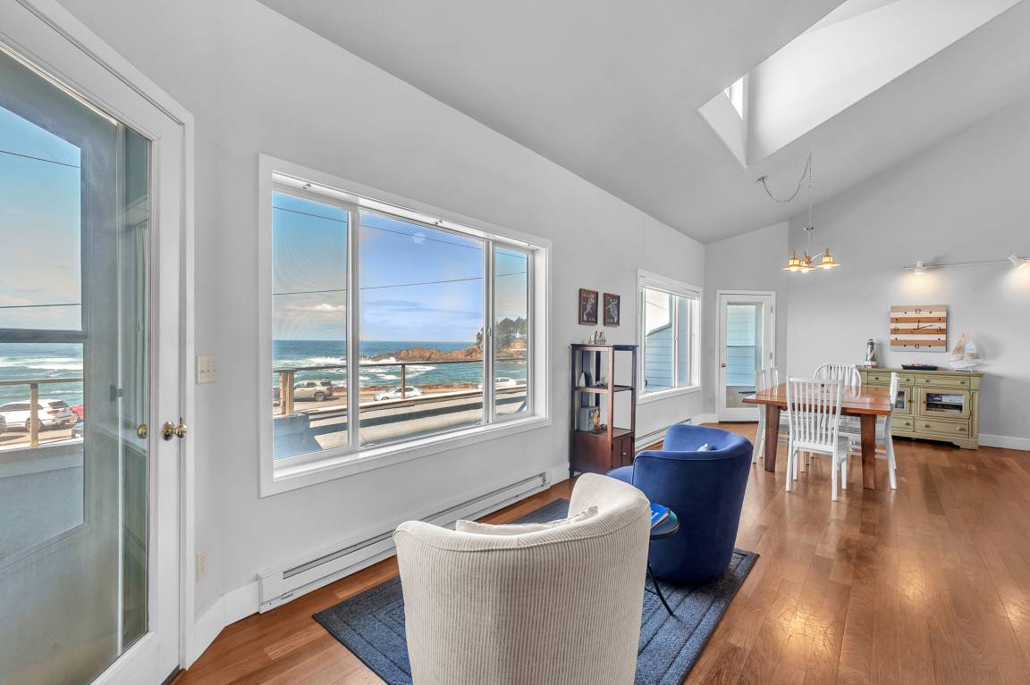 186 M² Condo ∙ 3 Bedrooms ∙ 8 Guests - Depoe Bay, OR