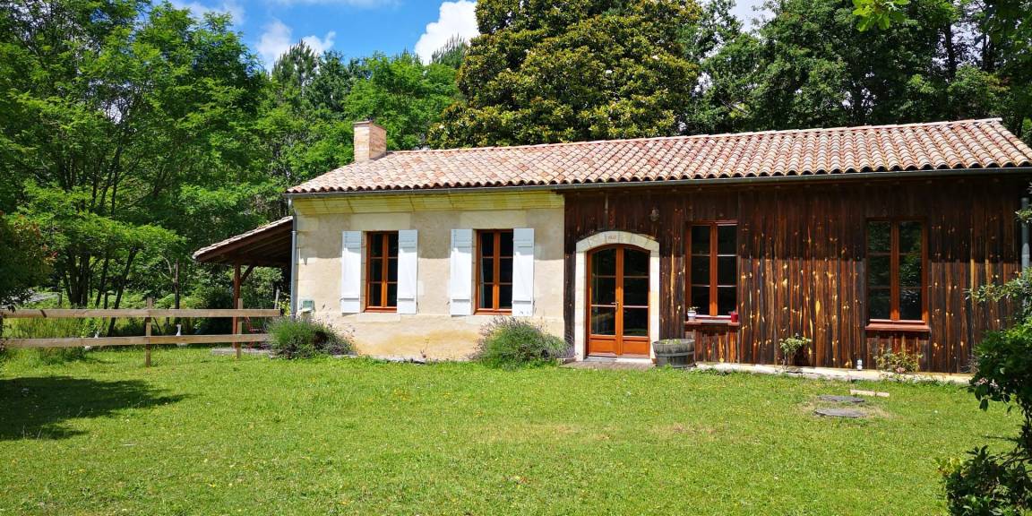 110 m&sup2; G&icirc;te 2 Schlafzimmer 4 G&auml;ste