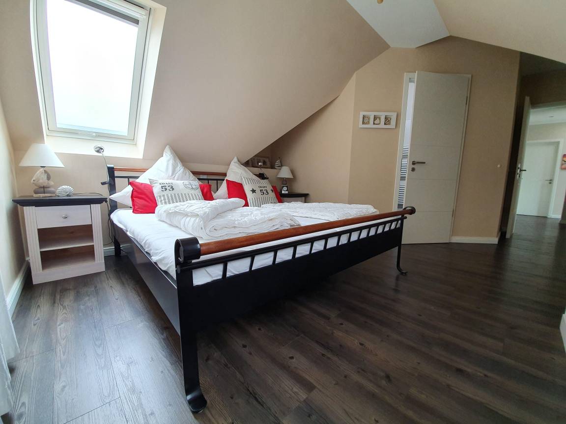 80 m² Ferienwohnung ∙ 2 Schlafzimmer ∙ 4 Gäste – Bild 15