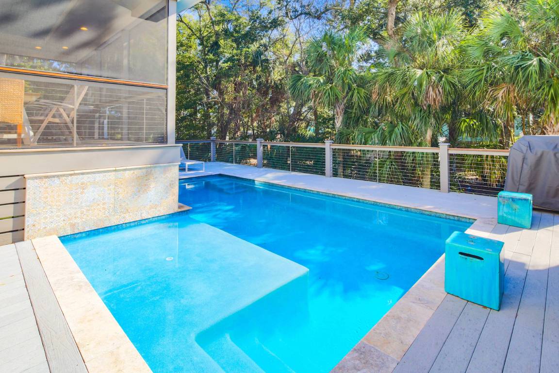216 M² House ∙ 4 Bedrooms ∙ 10 Guests - Folly Beach, SC