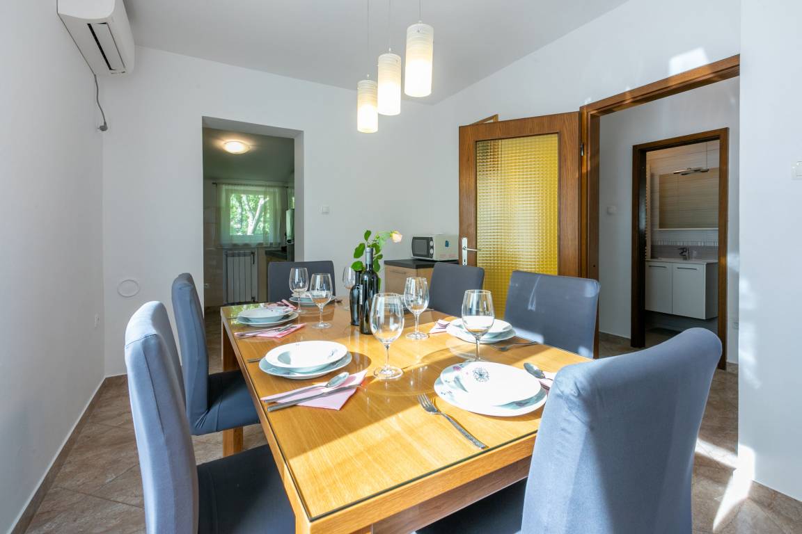 90 M² Huis ∙ 3 Slaapkamers ∙ 6 Gasten - Mošćenička Draga