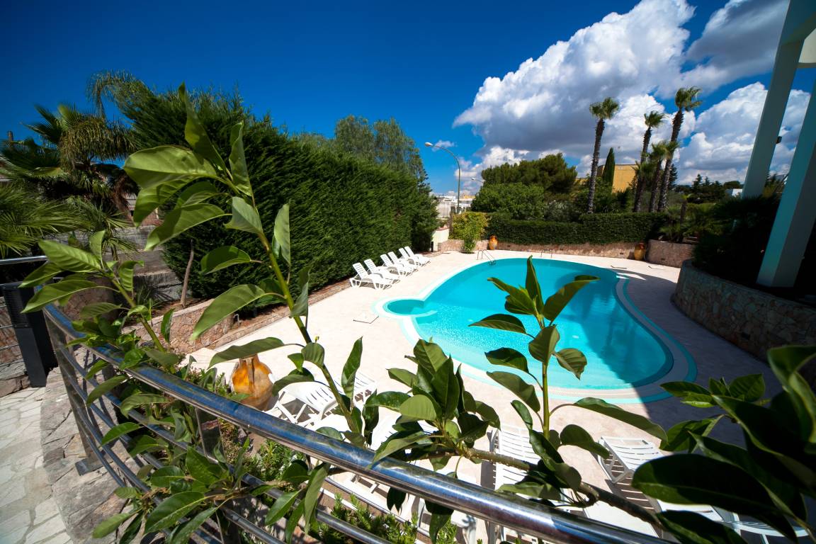 320 M² Villa ∙ 4 Slaapkamers ∙ 12 Gasten - Parabita