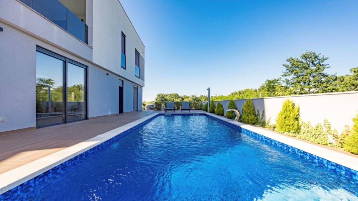 200 M² Villa ∙ 3 Makuuhuonetta ∙ 6 Vierasta - Poreč