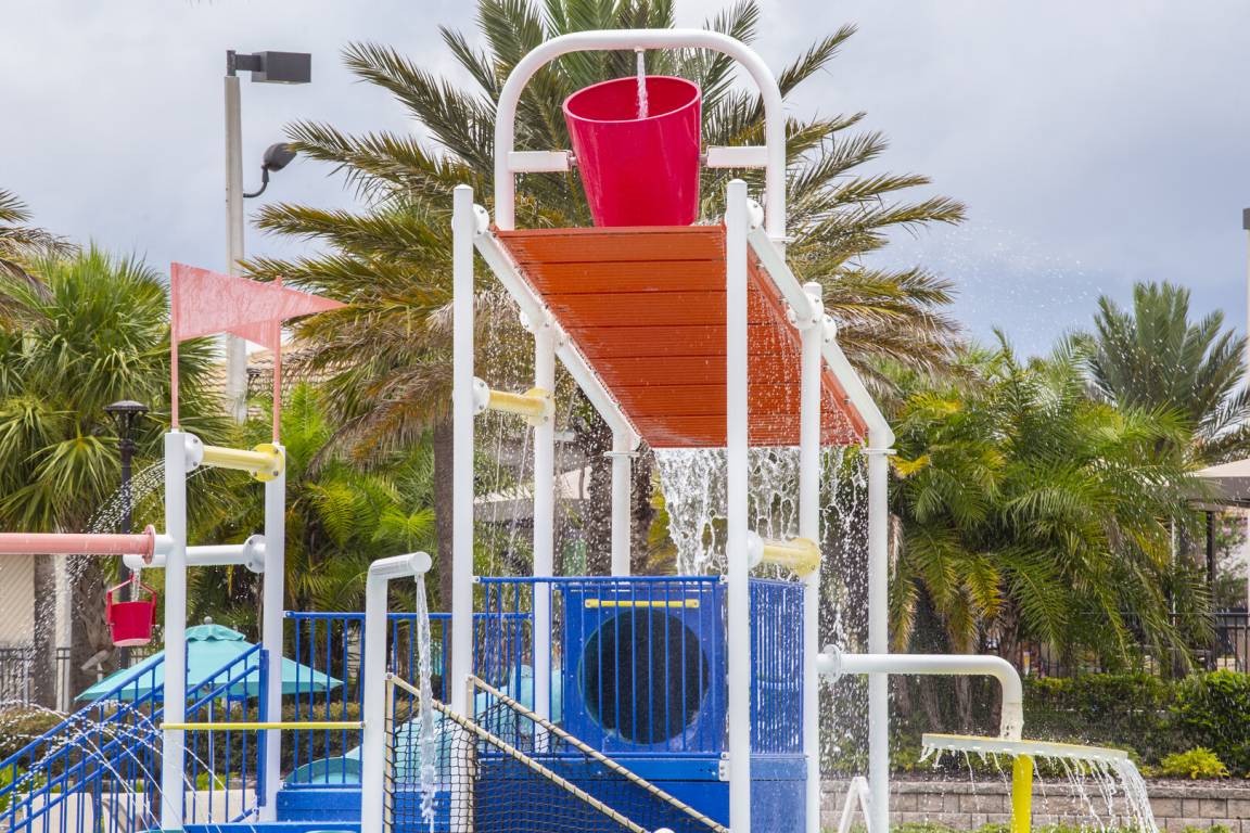 70 M² Apartment ∙ 3 Bedrooms ∙ 8 Guests - Davenport, FL