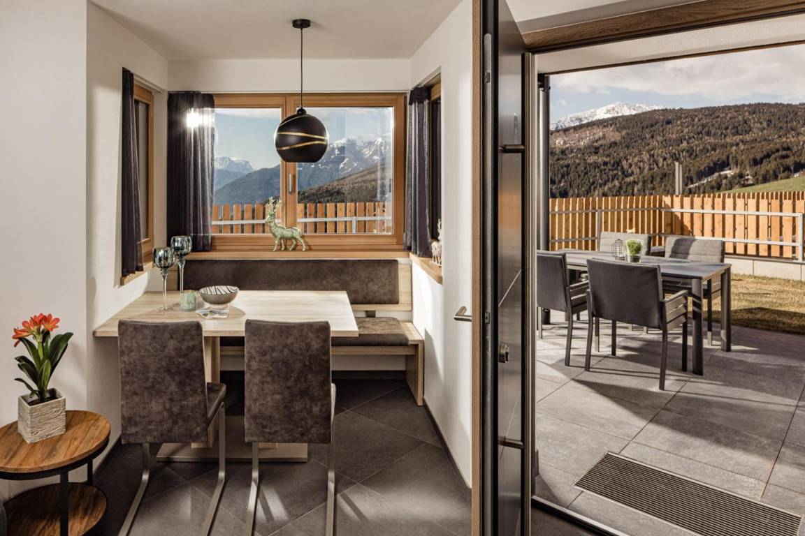 53 M² Ferienwohnung ∙ 2 Schlafzimmer ∙ 5 Gäste - Meransen