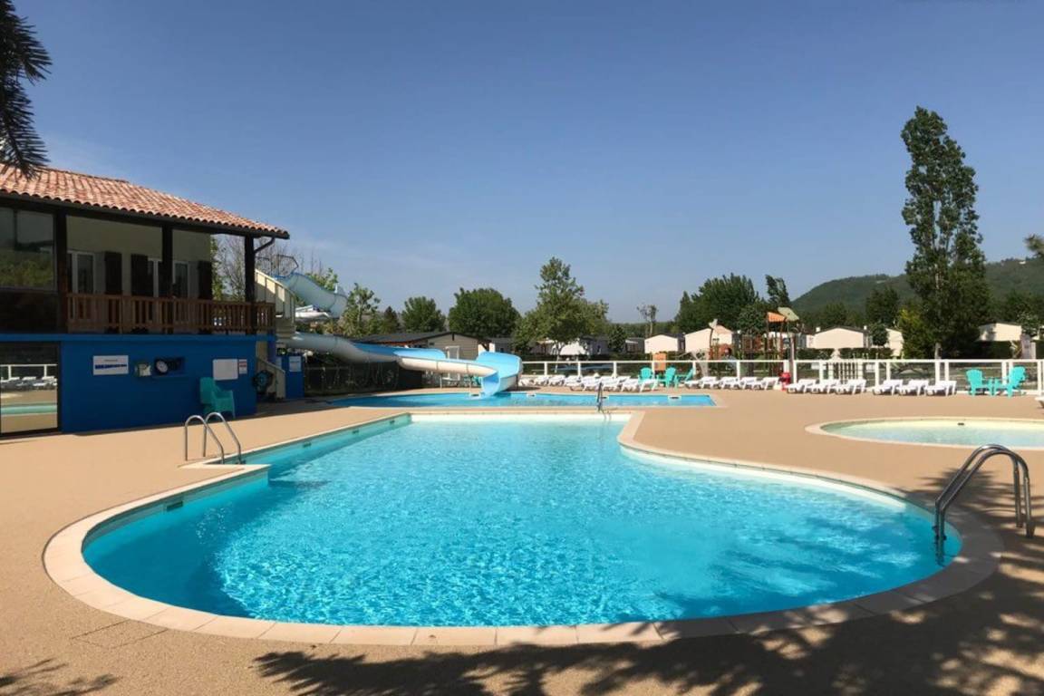 Bungalow ∙ 3 Chambres ∙ 8 Personnes - Rhône