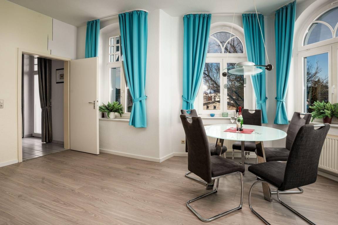 67 m² Ferienwohnung ∙ 1 Schlafzimmer ∙ 4 Gäste – Bild 5