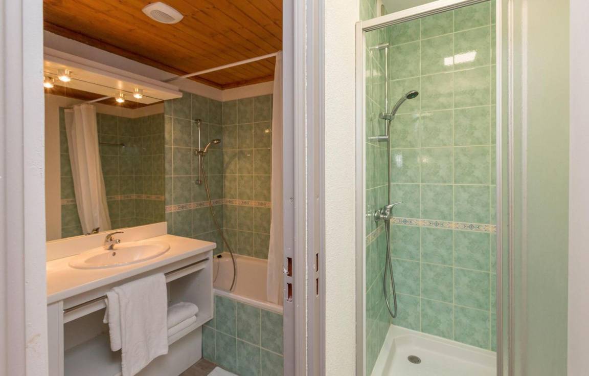 48 m² Ferienwohnung ∙ 2 Schlafzimmer ∙ 8 Gäste – Bild 7