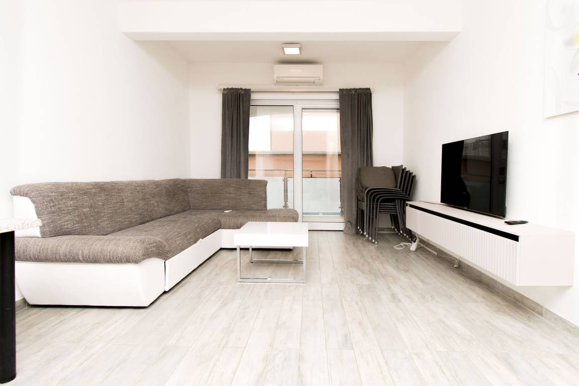 80 M² Appartement ∙ 2 Slaapkamers ∙ 4 Gasten - Trogir