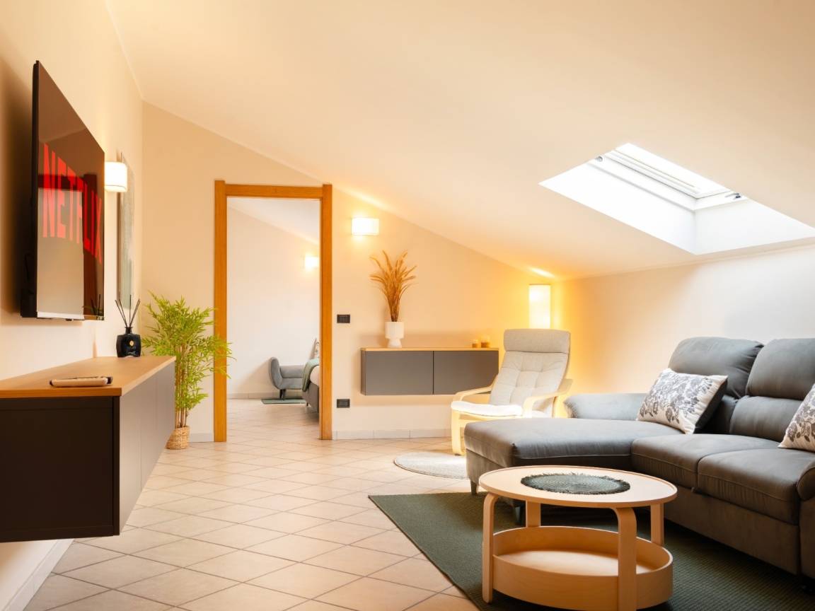 70 M² Appartamento Vacanza ∙ 1 Camera Da Letto ∙ 4 Ospiti - Asti