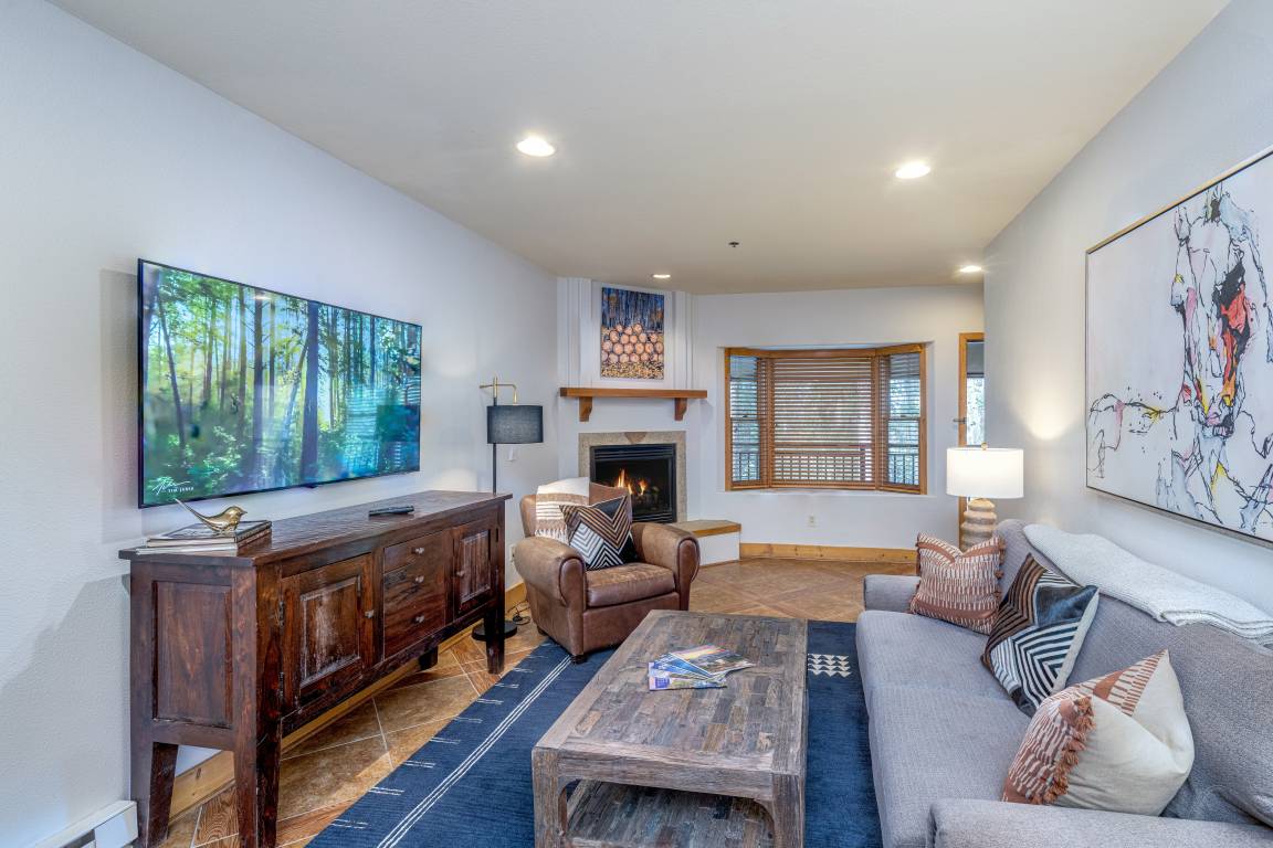 Condo ∙ 2 Bedrooms ∙ 6 Guests - Telluride, CO