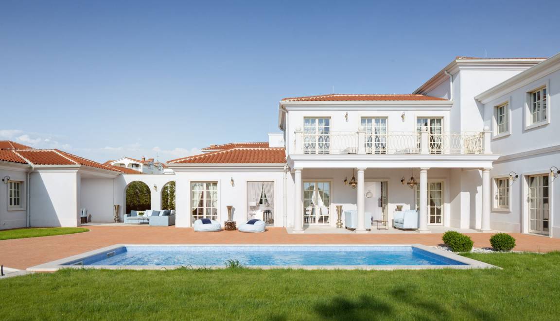 290 M² Villa ∙ 4 Habitaciones ∙ 8 Huéspedes - Poreč