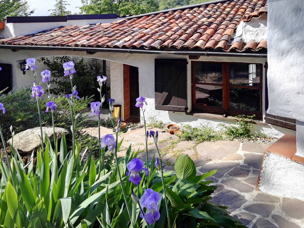 90 M² Ferienhaus ∙ 2 Schlafzimmer ∙ 6 Gäste - Verbania