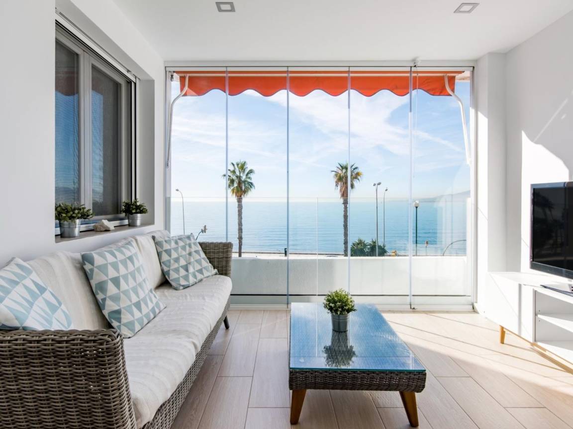 70 M² Ferienwohnung ∙ 2 Schlafzimmer ∙ 4 Gäste - Málaga