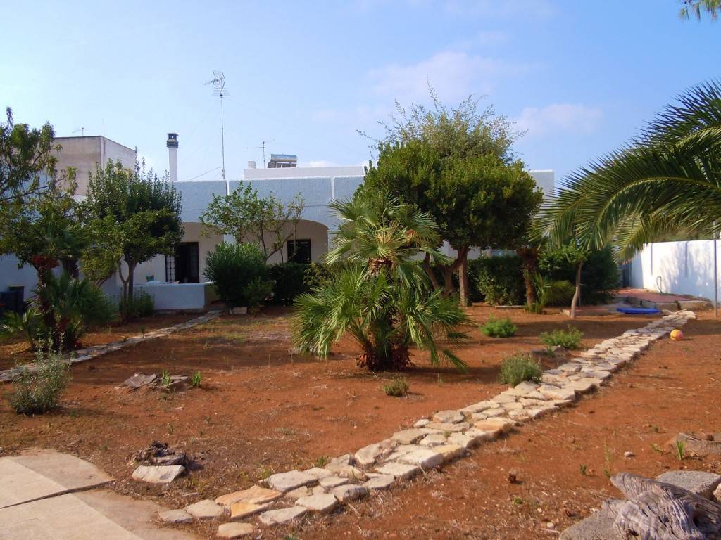 200 M² Villa ∙ 3 Bedrooms ∙ 11 Guests - Torre Lapillo