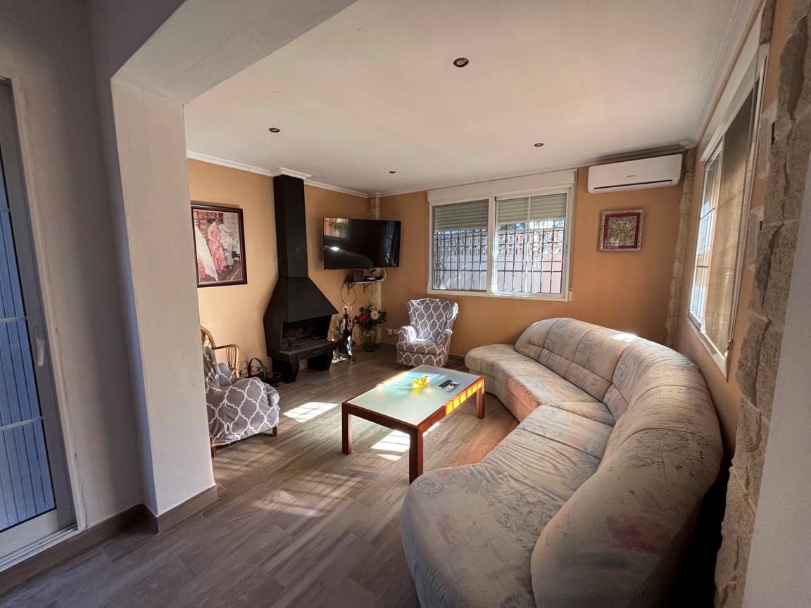 150 M² Villa ∙ 4 Habitaciones ∙ 8 Huéspedes - Dénia