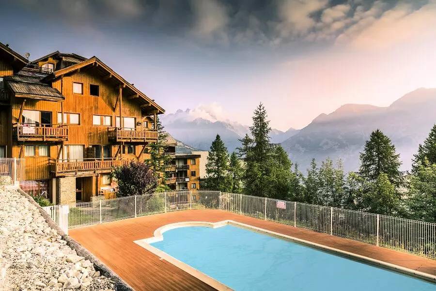 27 M² Appartement ∙ 1 Chambre ∙ 4 Personnes - Ailefroide